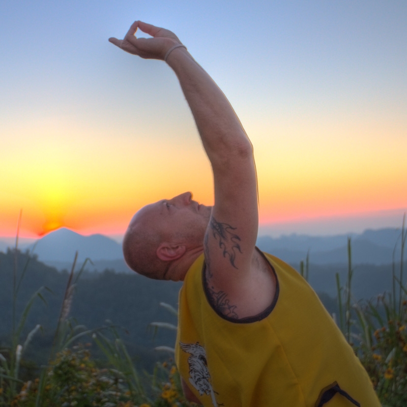 Master Iain Armstrong the Qigong Exercise Sword Fingers