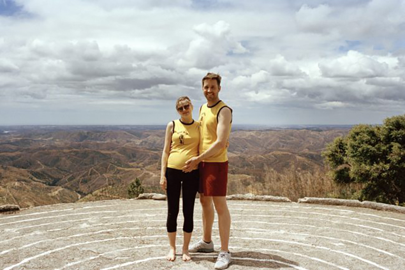 Elodie and Dan pregnant with the baby